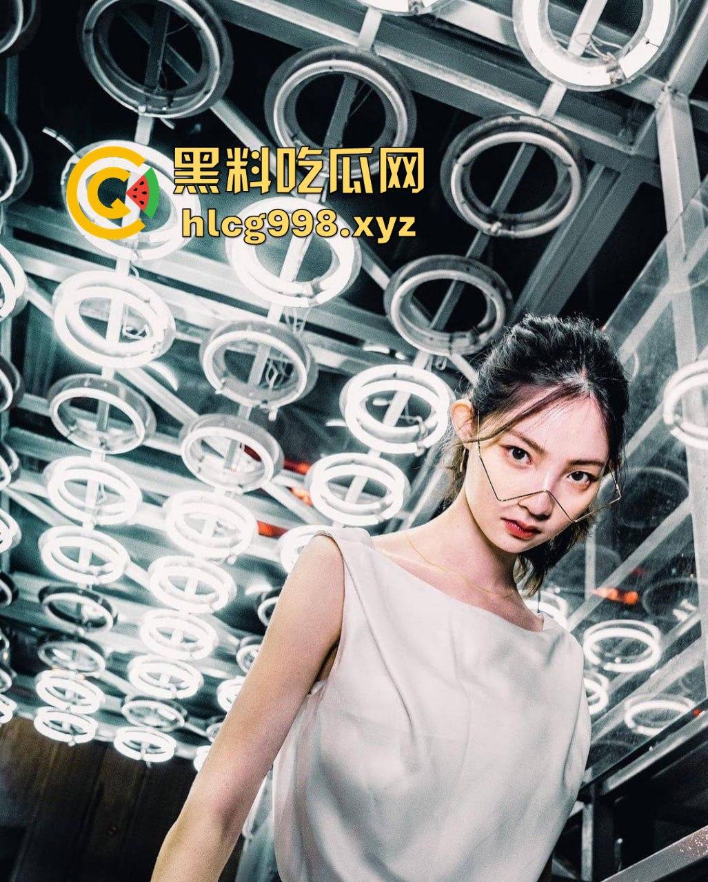 台湾模特【汪淼】骚气十足!情趣内衣轮着换,大长腿让老公天天交公粮撑不住!-3