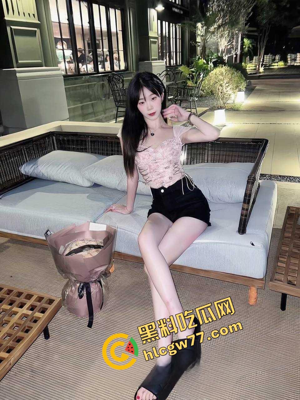 北京医科大学黑丝眼镜骚婊『沈雅欣』不雅私照疯传，戴眼镜的果然最淫荡，被无套狂插干到翻白眼！-5