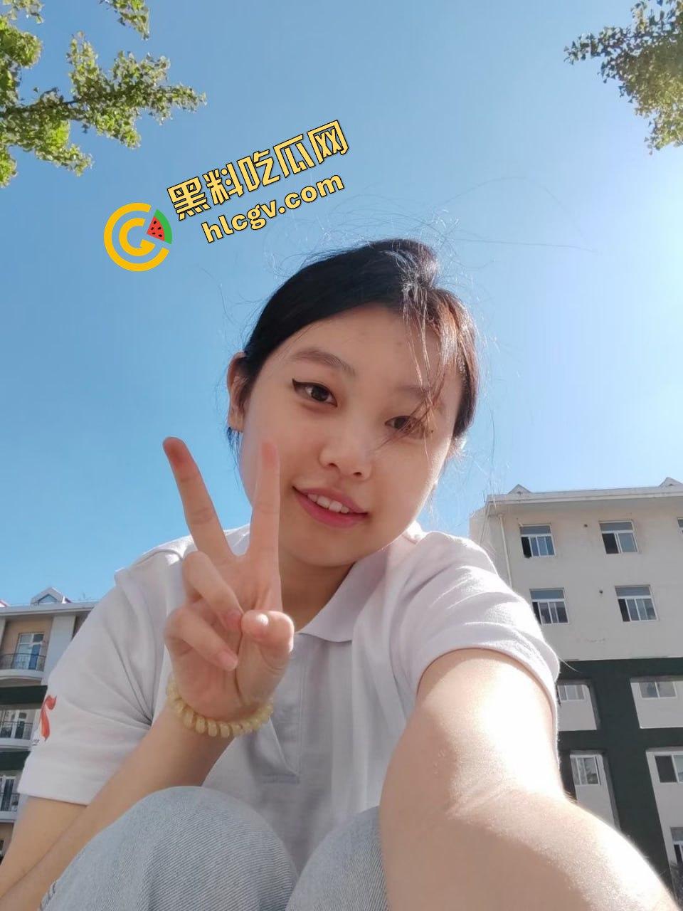 苏州职业大学反差骚货『邓媛媛』出轨男朋友与多金大哥干炮 被男友泄露激情视频 独家曝光流出！-3