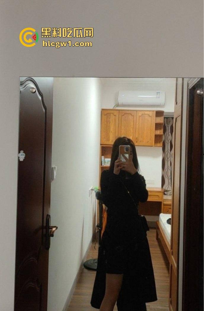 重庆骚货『严乐怡』母狗转型记全过程曝光！从高冷妹子到暴力口交滴蜡专家，女人开发出来才知道多骚！-3