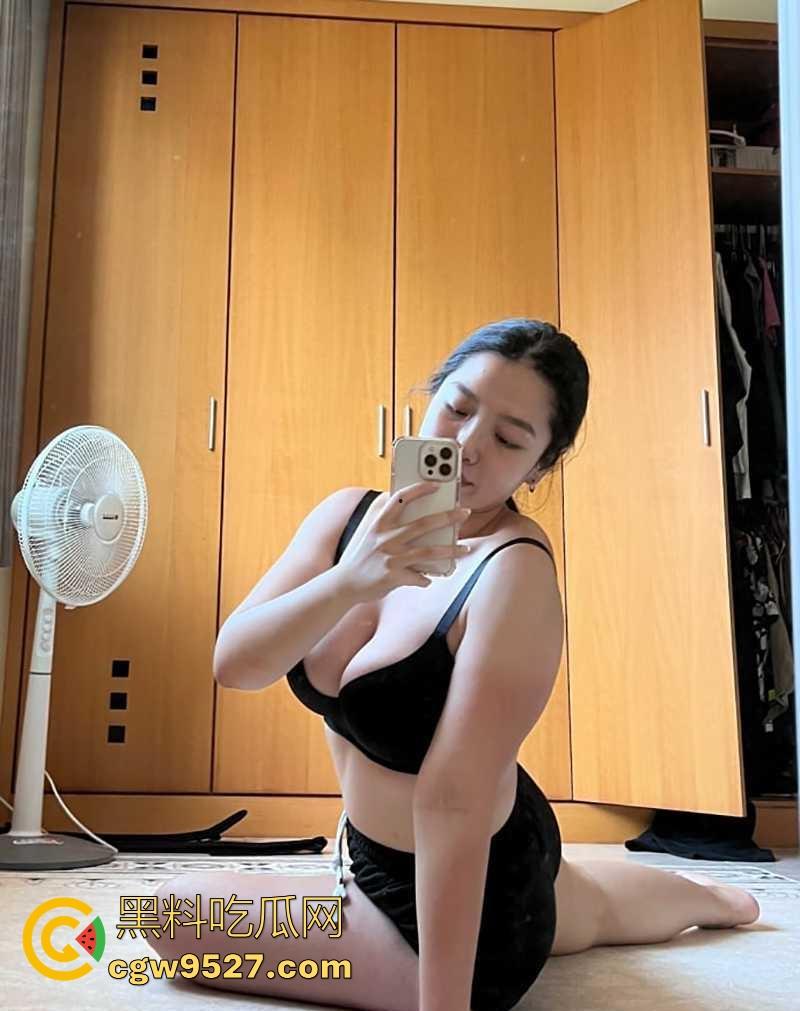 台湾巨乳教练【Viviana】情侣私拍流出!巨乳肥臀性感诱惑,举哑铃被壮硕男友狂操,各种露脸做爱,老会玩了!-2