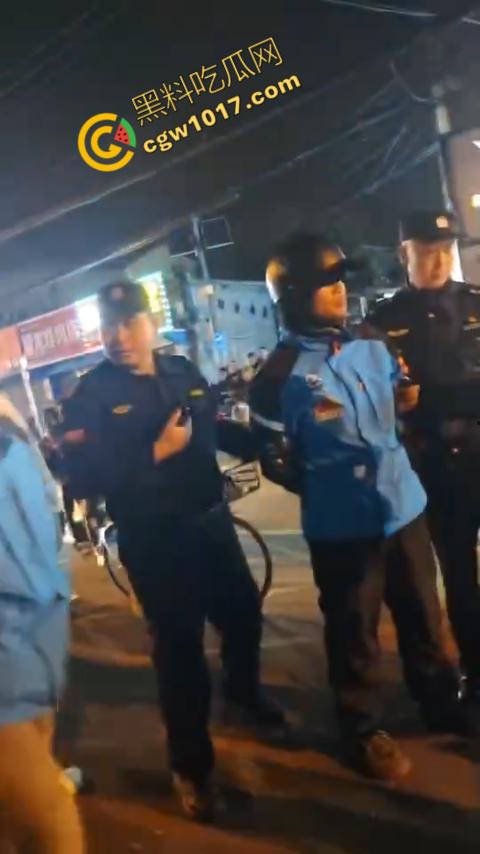 通州暴力事件震惊全城,饿了么专送外卖员突然发难,残忍刺客眼睛,现场混乱,令人毛骨悚然!-8