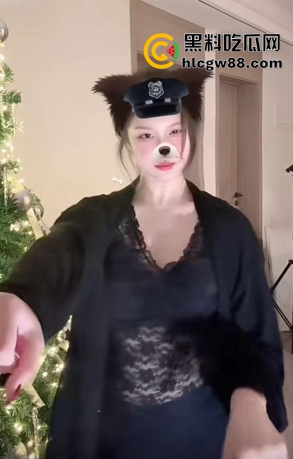 福建厦门抖音嫩妹【孙悦婉】高颜值极品身材性感学生妹，私下当主播PK找干爹，小骚逼被干爹射爆了！-9