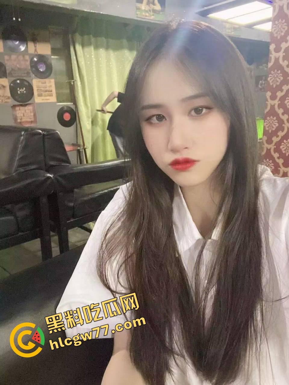 保定学院南校区高颜值女学姐【宋悦】给金主舔棒观音坐莲被干爆  舔狗全员破防！-1