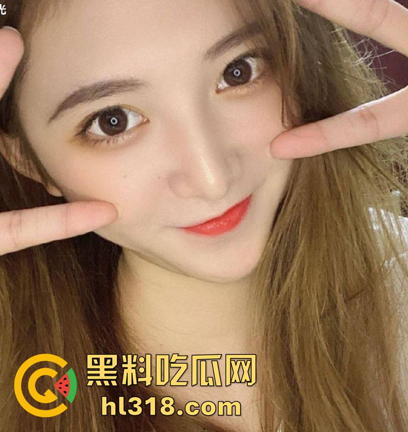 巨乳长腿母狗婊郭珊,身材极品性感尤物,和男友组团出去玩,竟偷情男友兄弟,视频流出被曝光!-3