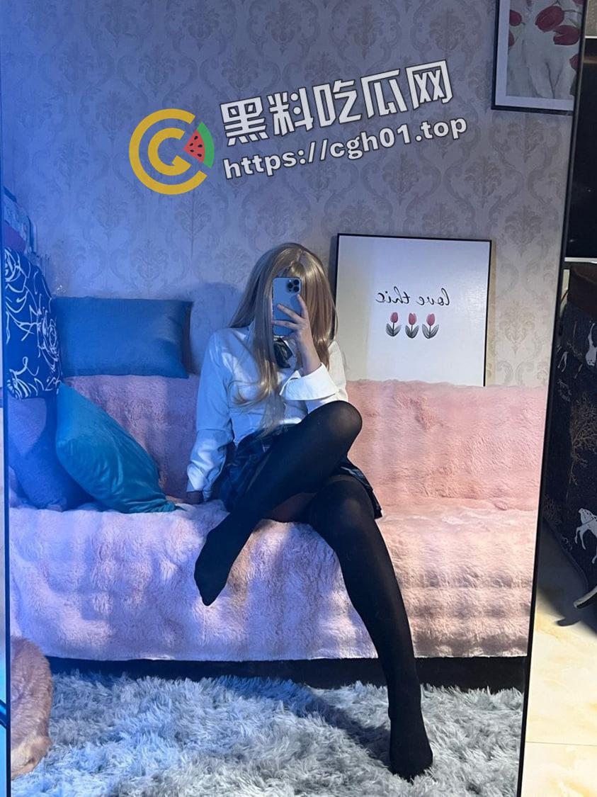 网盘流出！金主爸爸的校花母狗 黑丝高冷御姐被射满脸  爱cos的肉便器孕气都不会太差-14