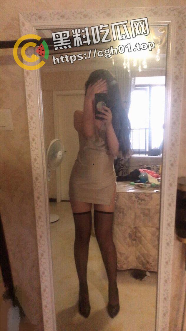 网盘流出！金主爸爸的校花母狗 黑丝高冷御姐被射满脸  爱cos的肉便器孕气都不会太差-17