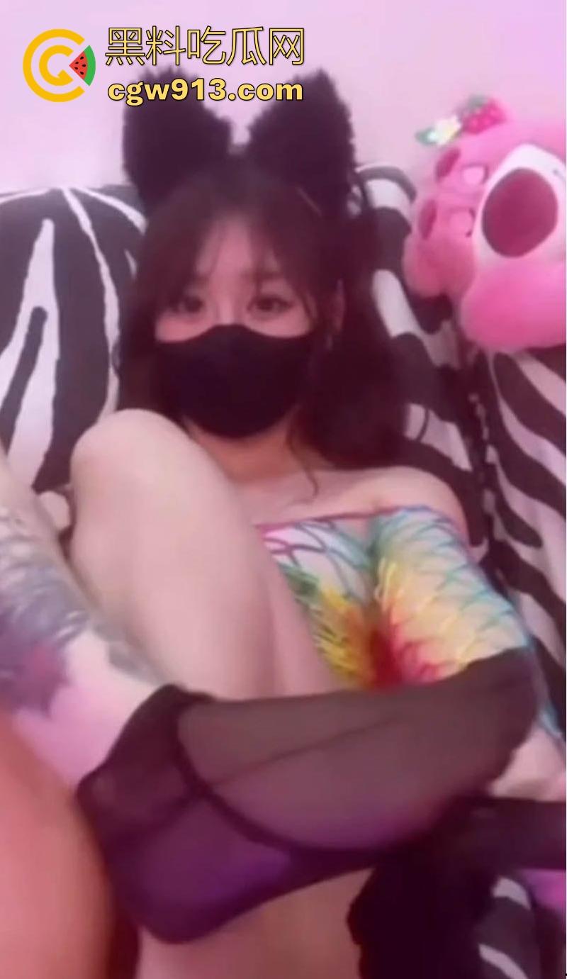 抖音极品网红【气饱了】榜一福利定制视频流出，细腰翘臀极致抖奶，动作狂野，欲火中烧！-7