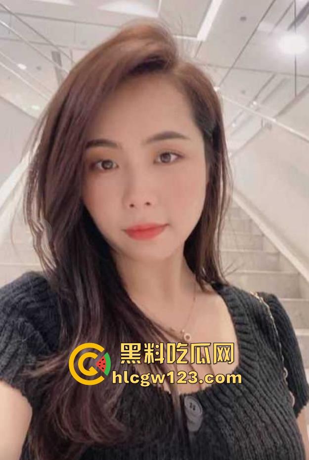 海角乱伦!趁老爸出差和36岁轻熟后妈 开启禁忌伦理性爱 体验少妇蜜臀极致享受!-3