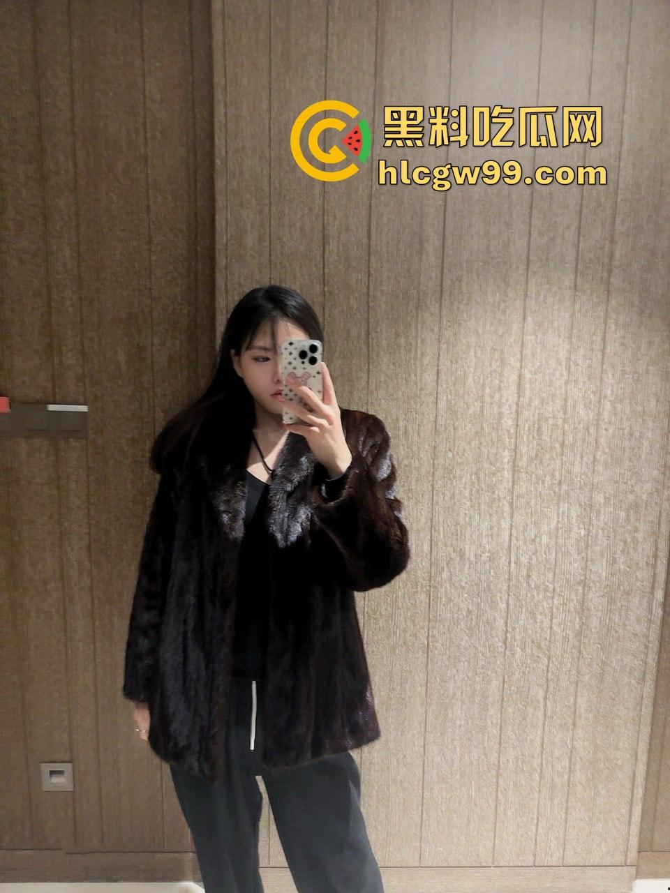 南京酒吧骚货『李北北』点神龙套今晚逼随酒走，闺蜜都能捎上双飞服务，狗都不舔的生化母体！独家真实曝光！-9