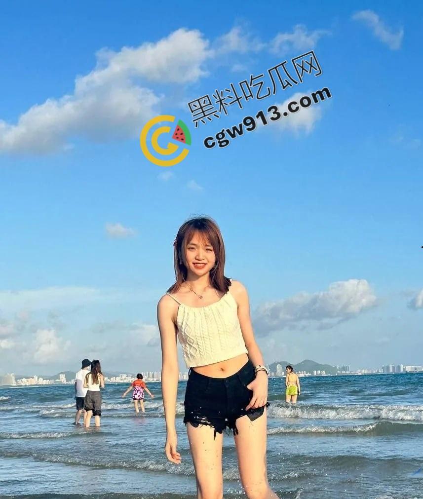 上海财经大学嫩妹黄玉凤: 金主爸爸的掌上明珠or富二代的新欢女主角,她究竟有何魅力?-2