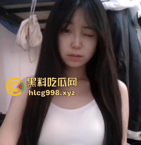 河北美院大一播音『张珊珊』口交视频泄漏！偷吃别人男友被挂校园墙，瓜友围观看看给这口活打个分！-5