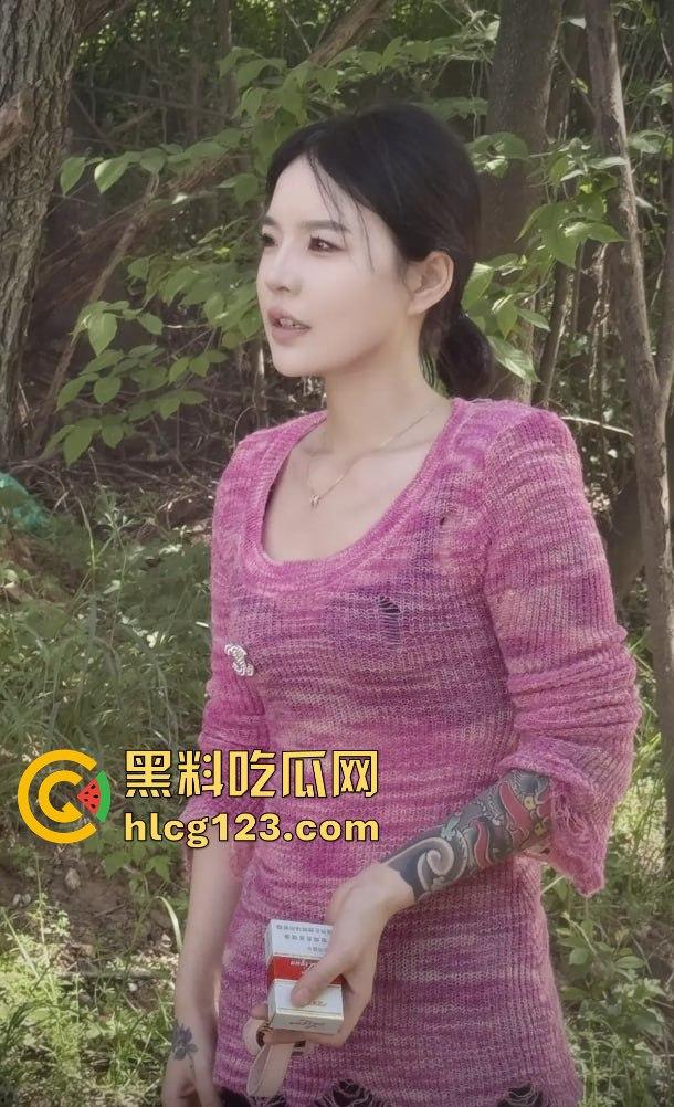 抖音200万粉网红「轩姨」激情视频被前男友曝光！水手服女上位！-13