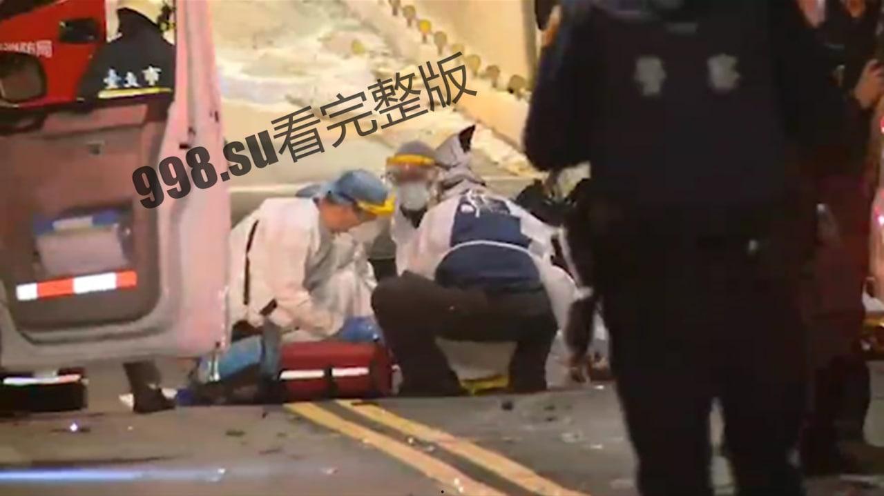 11.15台湾忠孝东路隧道，小伙撞死人还袭警遭警察击毙，全过程视频-4