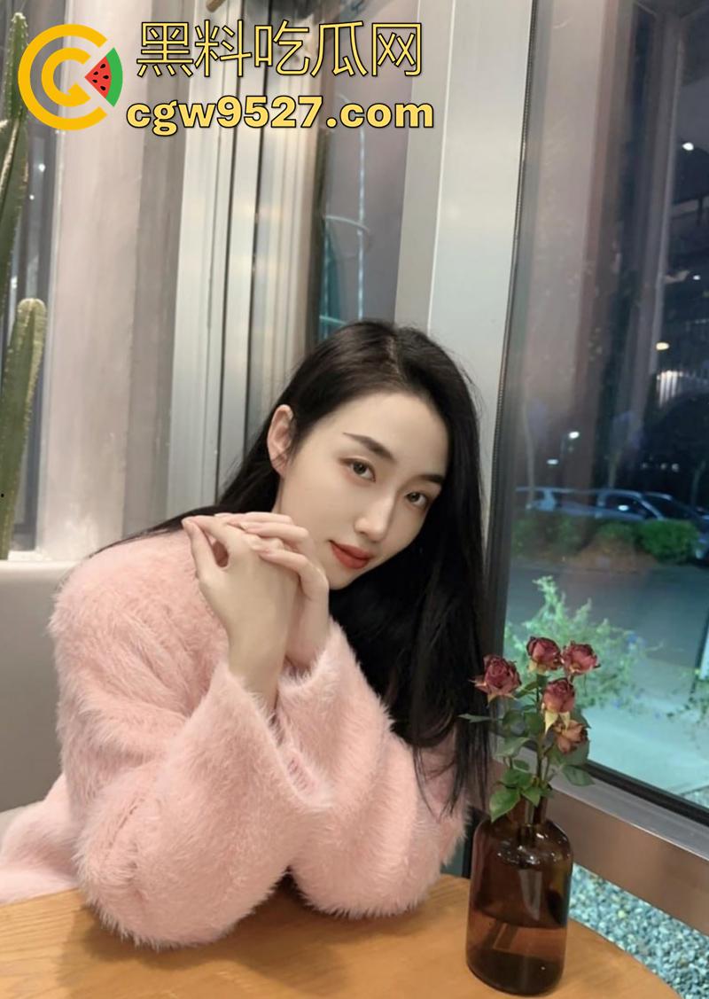 00后英语老师裸贷门事件,来自沈阳的御姐长腿女神,在山东教育机构当老师,为钱裸贷无奈肉偿抵债!-2