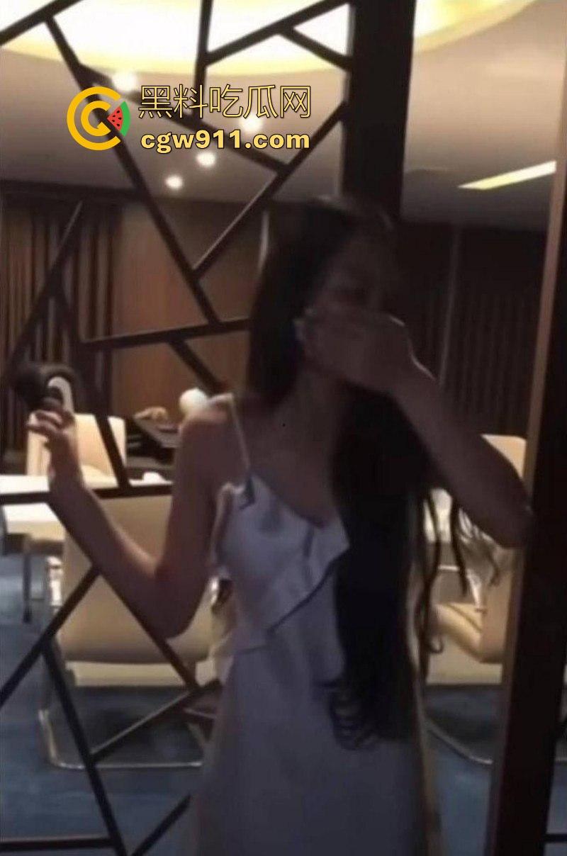 泰国榴莲富豪家门丑闻,儿子出轨后重金悬赏小三,得3万泰铢仅需一巴掌,折合人民币6500多元!-4