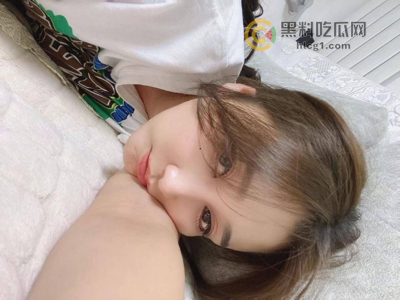 绍兴富婆“李娇”与小白脸男奴私密视频曝光！脚下纵情，奢华爱情游戏惹争议！-2