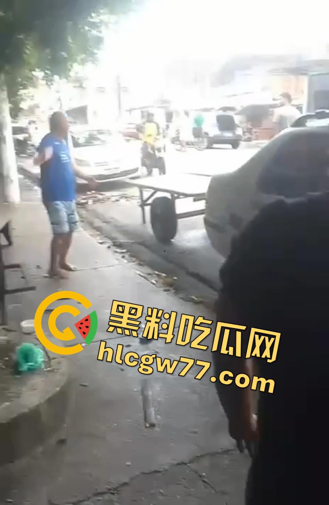 巴西“泰森”咬耳酿血腥！“泰森”偷窥女子，黑衣男见义勇为反被咬掉耳朵，现实版“疼痛奥林匹克”！-5