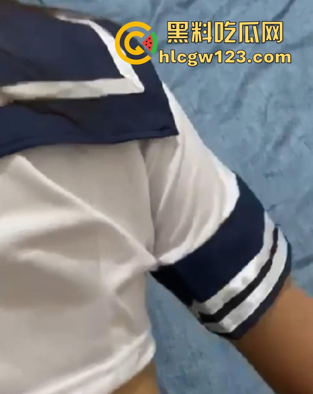 社交约炮常年性压抑在校女大 连麦娇喘被录屏 线下狠操反差母狗 大大的满足！-10