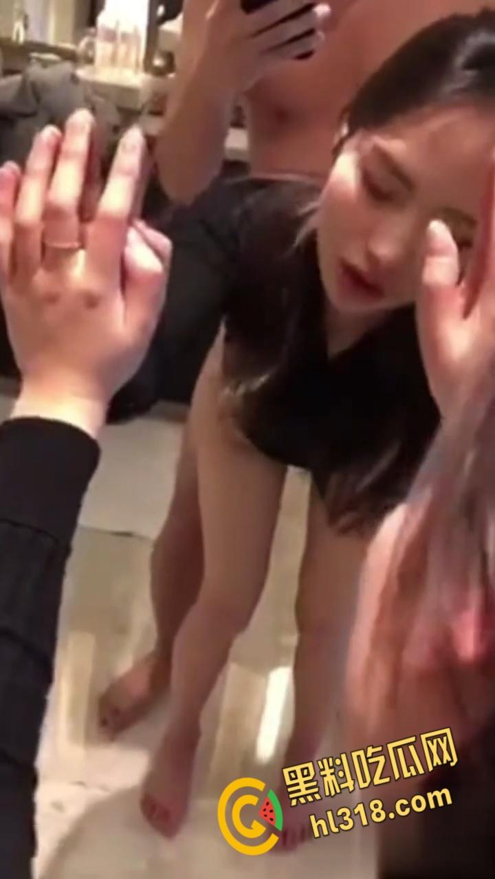 安徽合肥宝马女销售【史柯】,卖车还把自己给卖出去了,被客户酒店后入爆插,高潮喷水双腿颤抖到站不稳!-6