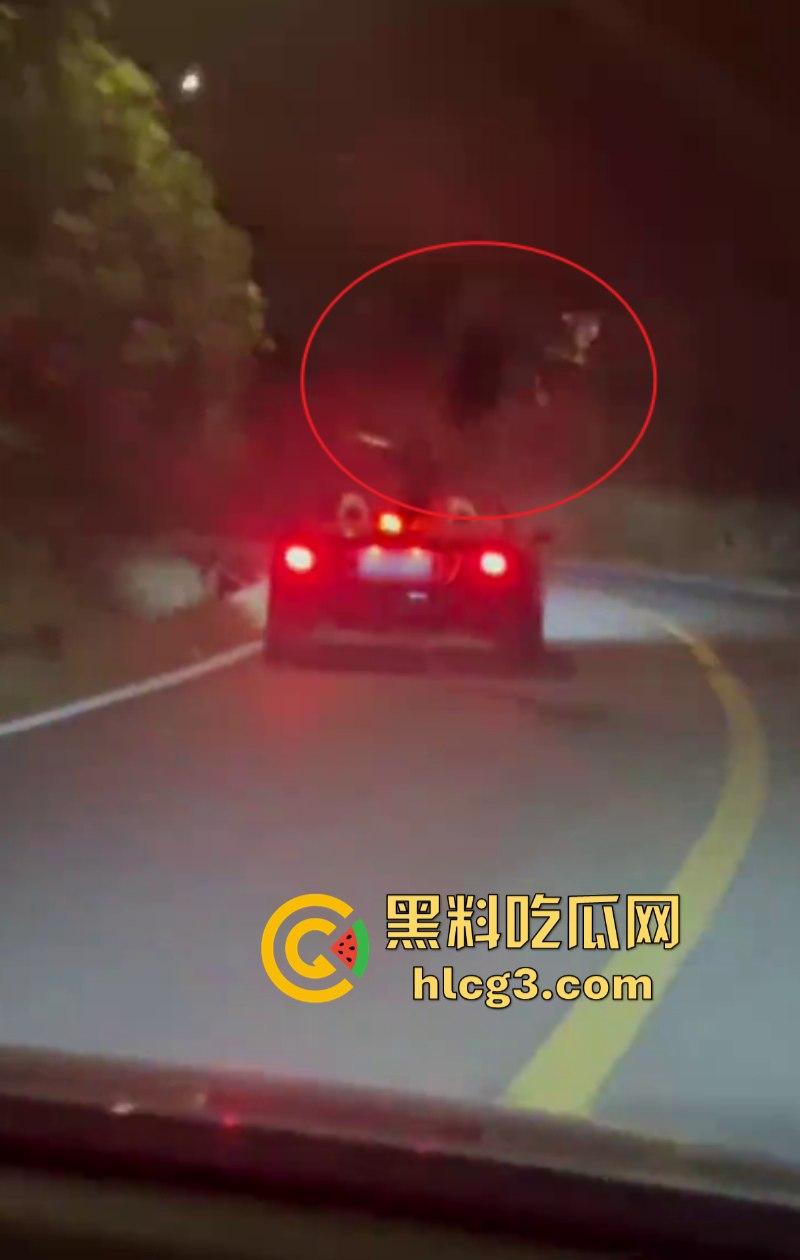 起飞失败!公路怎能当赛道!宁波东钱湖一骑行者被跑车撞飞!-8