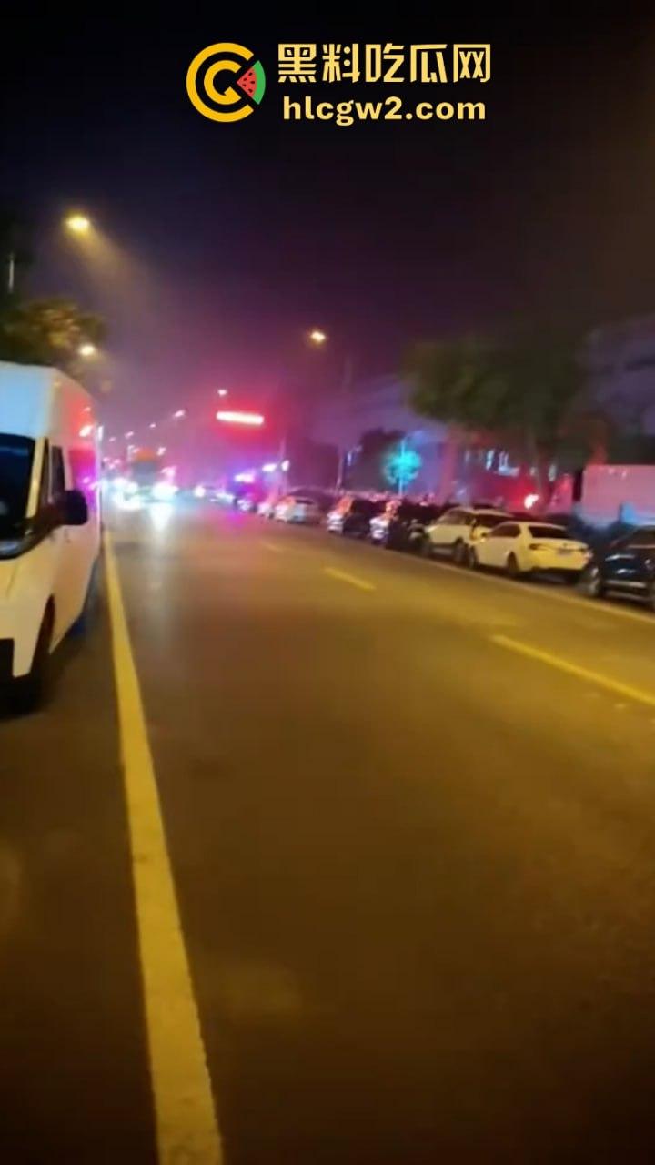 本不富裕的京东雪上加霜！江苏无锡京东自营仓突然失火被烧毁 双11快递滞发 损失惨重-5