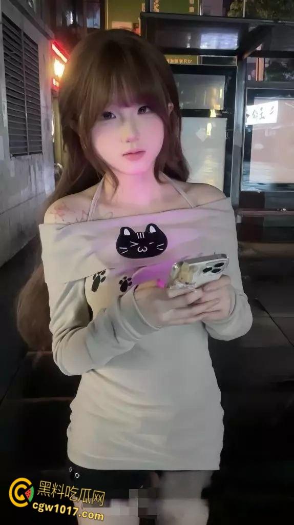 快手颜值主播【帅气的门牙】，线上1v1裸聊曝光，主动掰开骚穴自慰，每个动作都时刻挑逗着观众，诱惑感拉满！-2