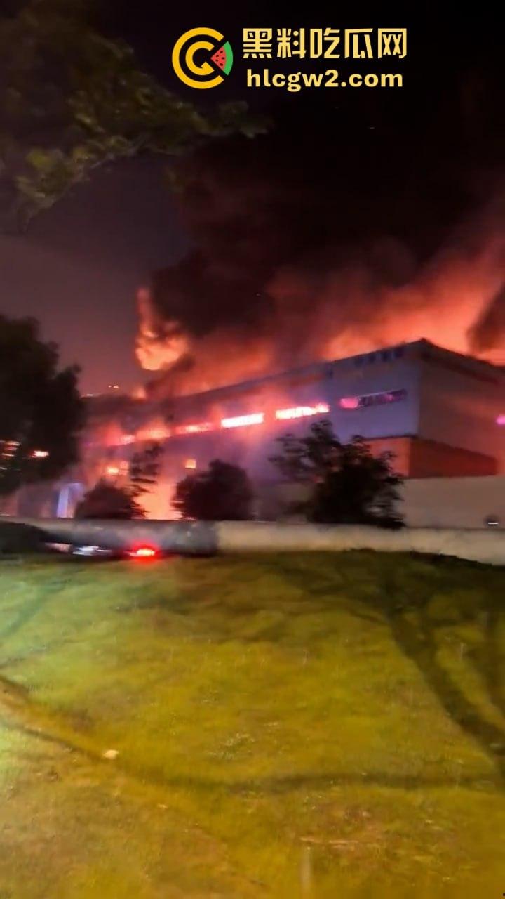 本不富裕的京东雪上加霜！江苏无锡京东自营仓突然失火被烧毁 双11快递滞发 损失惨重-7