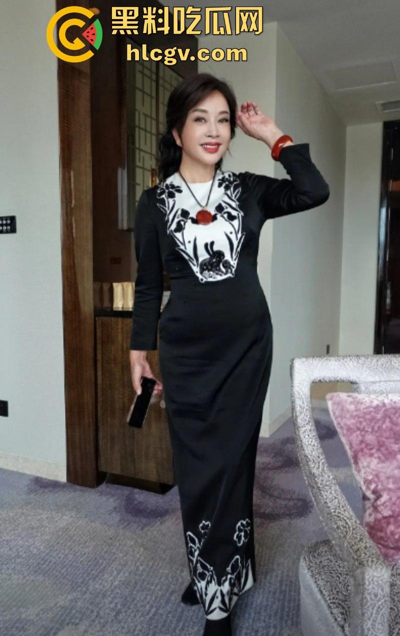 著名女星刘晓庆出轨实锤被曝光 人老心不老 大尺度暧昧聊天语音流出-7