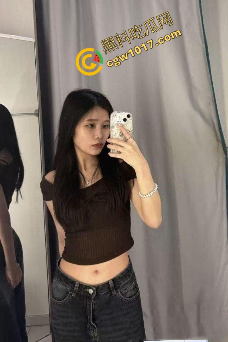 长沙工业学院大二清纯学姐【李芊婉】不雅视频曝光，雪肌黑丝大长腿，高潮迭起翻白眼，校园女神淫荡自慰，大屌猛插满足欲火-2