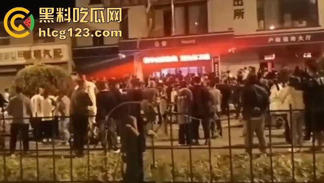 山西阳曲校园霸凌四五人围殴一女生,还威胁下跪?简直无法无天!-9