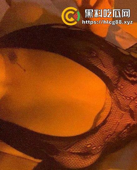 北京农业大学学生妹【梁玮琪】放学就找男友吃鸡啪啪 在学校还给男友拍骚照 不雅视频和照片遭泄露!-11