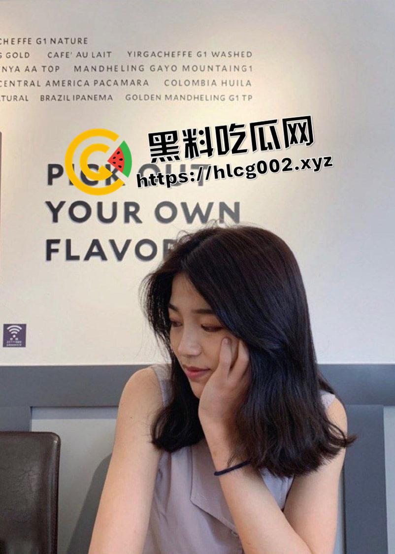 台湾人妻御姐和同事出差开房 浓密的黑森林难怪性欲这么旺盛 嗲嗲的叫床 这谁顶得住-1