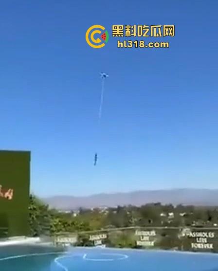 猎奇网黄!老外创意想法之无人机拉扯跳蛋,海边别墅裸体实验,没想到无人机这么给力,给女子爽到了!-9