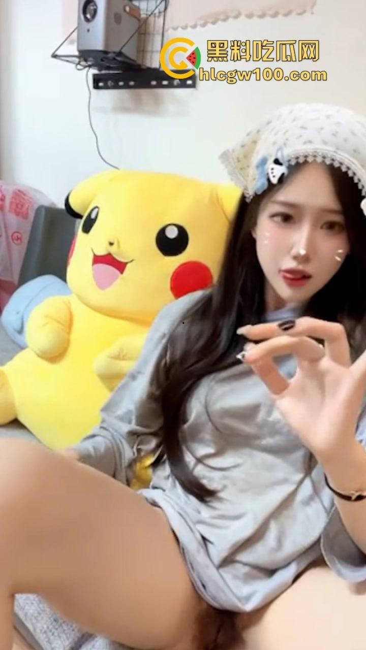 顶级颜值反差婊【swetty】自慰福利 直播裸拍露逼 各种骚姿势摆拍 真是性感极了-9