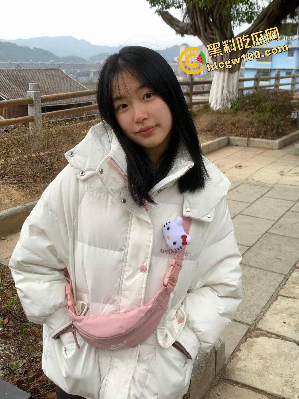 江西吉安肉感炮台短发反差骚母狗『何惠珍』抠逼猛塞淫穴 激烈草逼后入大汗淋漓!原创独家流出!-7