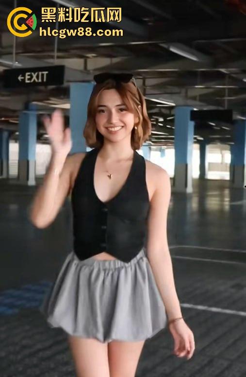 挪威留学生炫耀洋马女友【julsbarba】白虎浪穴骑乘狂摇，异域风情玩得飞起，国内女拳看傻了！-3