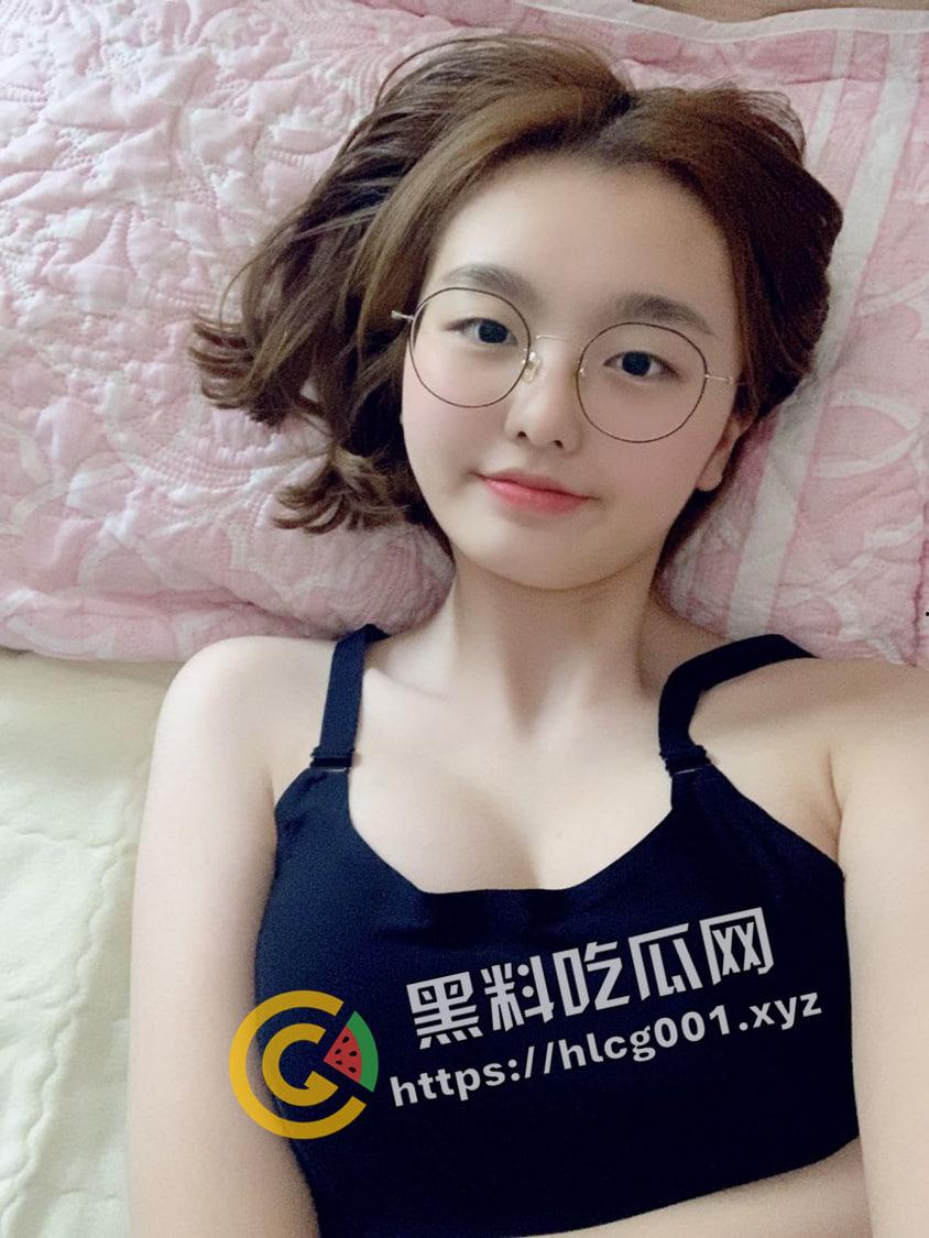 四川大学巨乳学妹 和同校学长玩调教 珠圆玉润极品大奶 极品自拍被学长系数流出-9