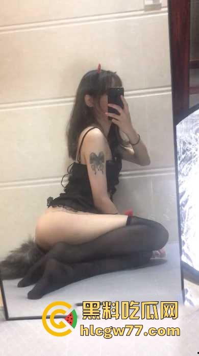 福建泉州医学高等专科学校母狗【高雨彤】露出自慰金主爆操视频泄露 年纪不大玩得挺花！独家曝光-7