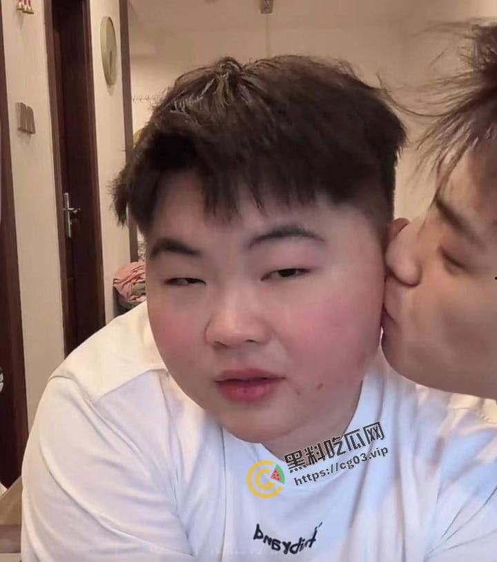 抖音 【宰熊 】男同博主和他的熊老婆  被爆出不雅照  听说将来的敬老院都不收老男同了……-4