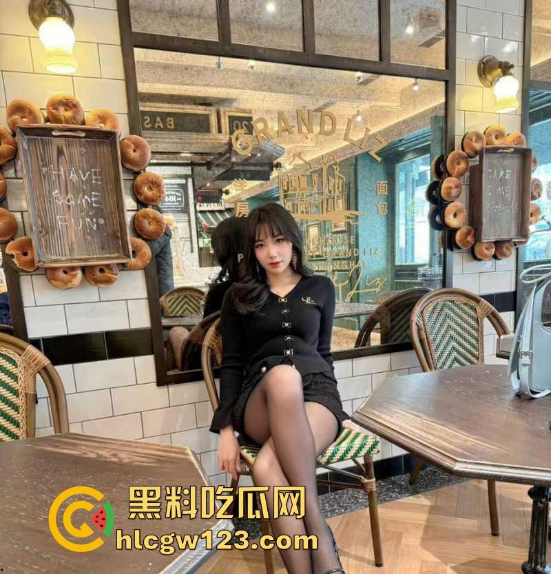 海角乱伦大神 姐姐的奶味 与巨乳姐姐互换体位疯狂舔穴 浓精内射子宫深处!-2