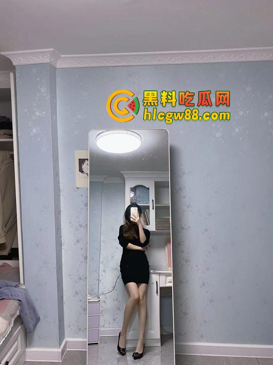 长沙学院御姐『田淑青』被调教成骚母狗，情趣装勾引男人猛吸鸡巴全套服务，露出楼道狠草汁水狂流！-6