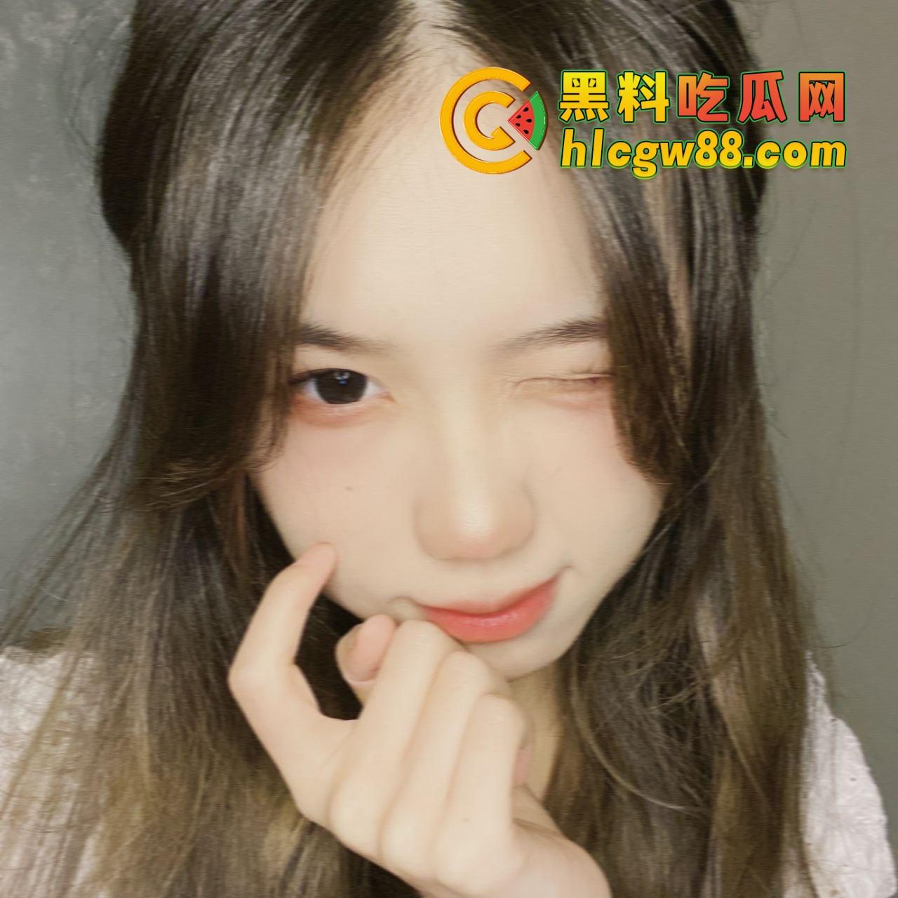 长沙学院御姐『田淑青』被调教成骚母狗，情趣装勾引男人猛吸鸡巴全套服务，露出楼道狠草汁水狂流！-14