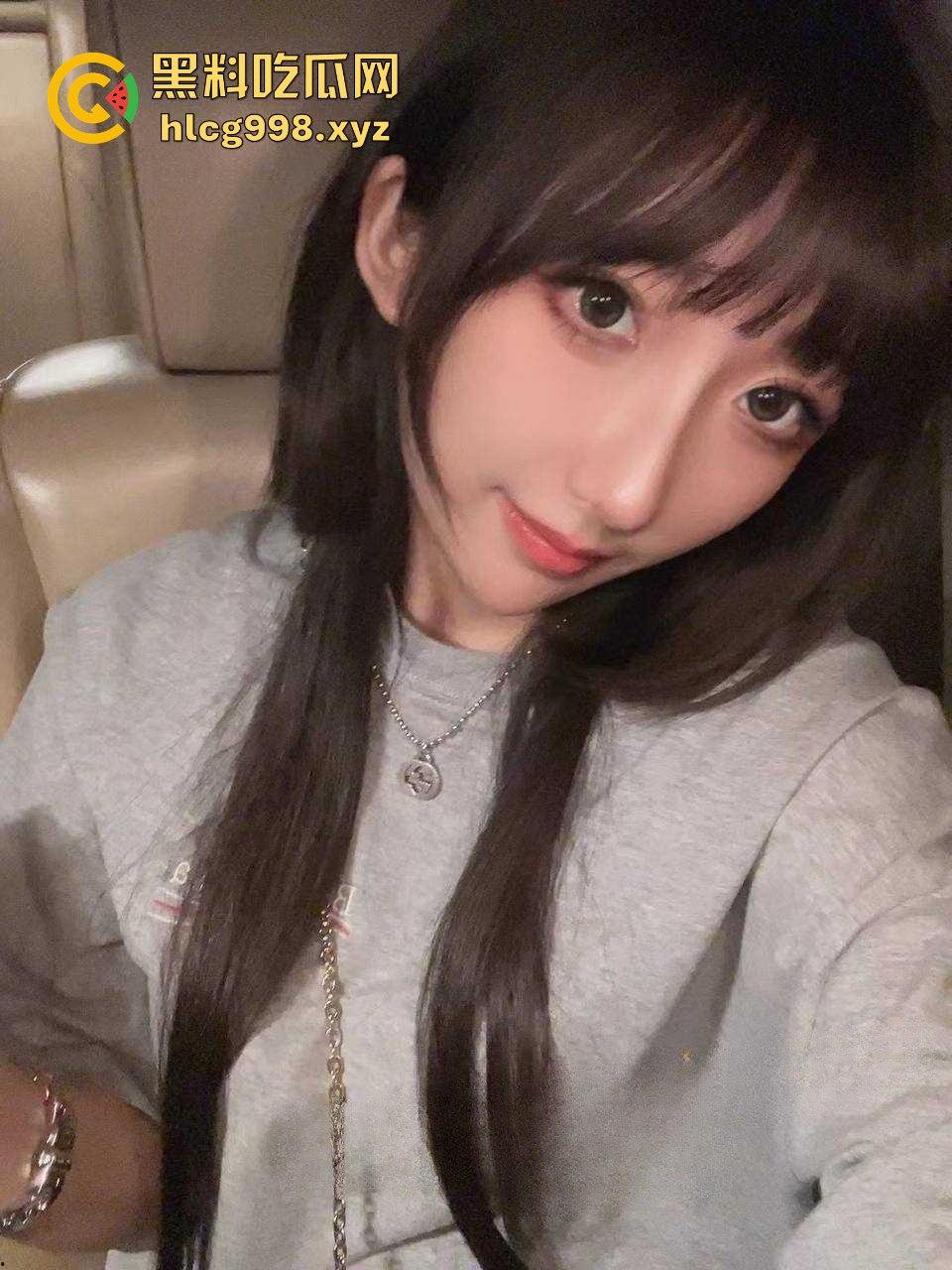 上海国企职工【舒涵雨】傍上司，渔网黑丝穿给上司看！男友出门就开房，出轨全程录屏留念！-1