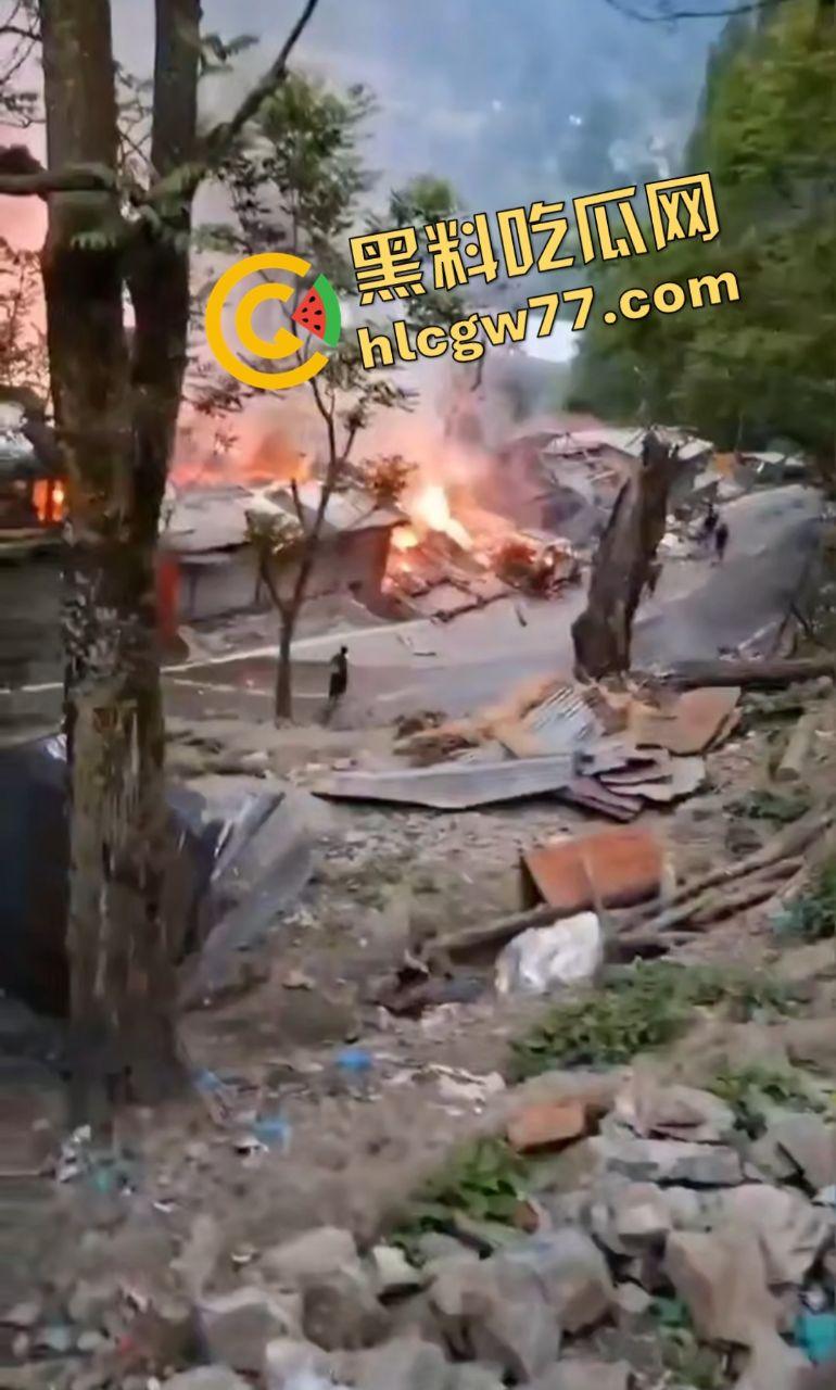 印巴局势炸裂！指挥官游戏玩多了，在游戏中的战术全部实施到现实中了！农民头被炸烂！-3