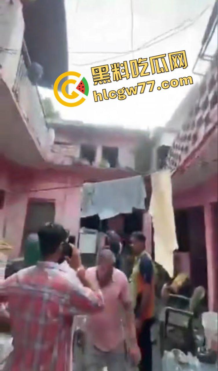 印巴局势炸裂！指挥官游戏玩多了，在游戏中的战术全部实施到现实中了！农民头被炸烂！-6