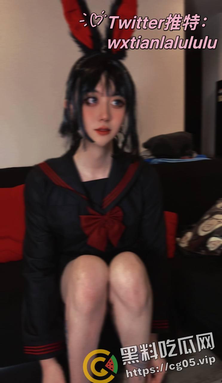 瓜友投稿！加拿大留学生【子瑜】线上装男娘卖裸照 线下做异性spa 给钱男女都能上 两头钱都赚的贱人-20