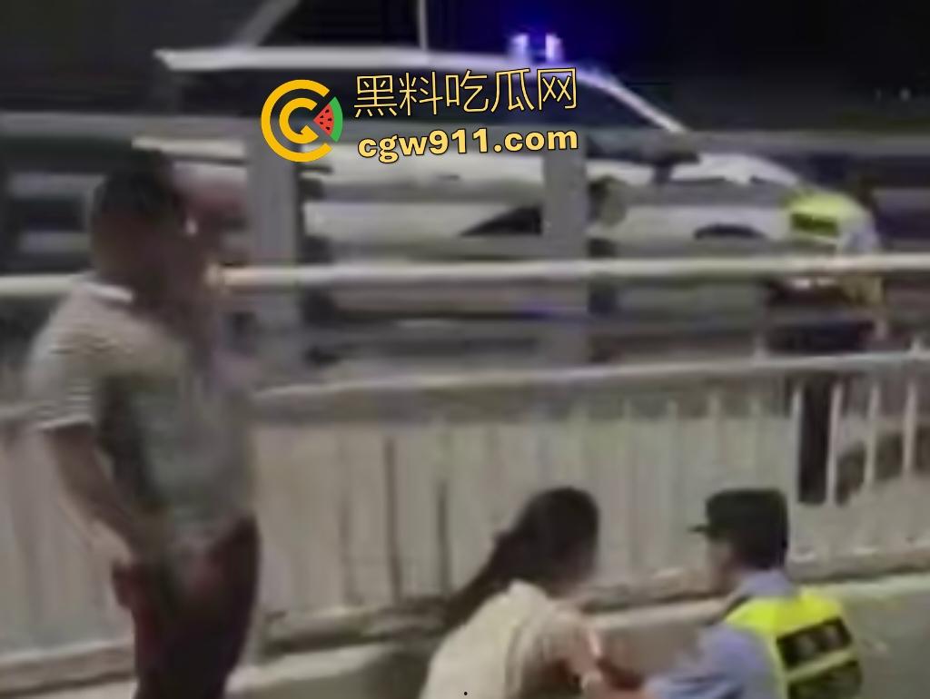 渣男恋爱6年骗婚，怀了5胎全部堕胎，女生净身出户又被骗回来，30岁恋爱脑受不了直接跳江！-4