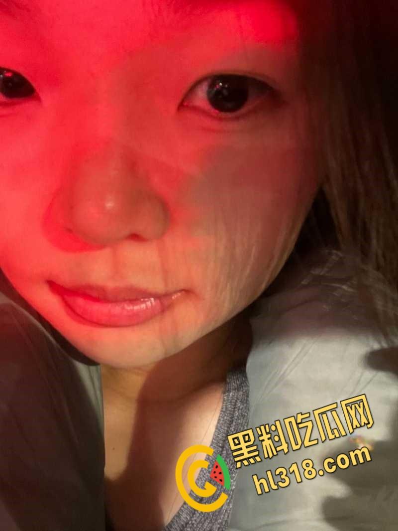 东北双鸭山母狗【赵盈盈】，面容文静可爱系女孩，竟喜欢大肚中年油腻大叔，含屌舔蛋口活一绝！-1