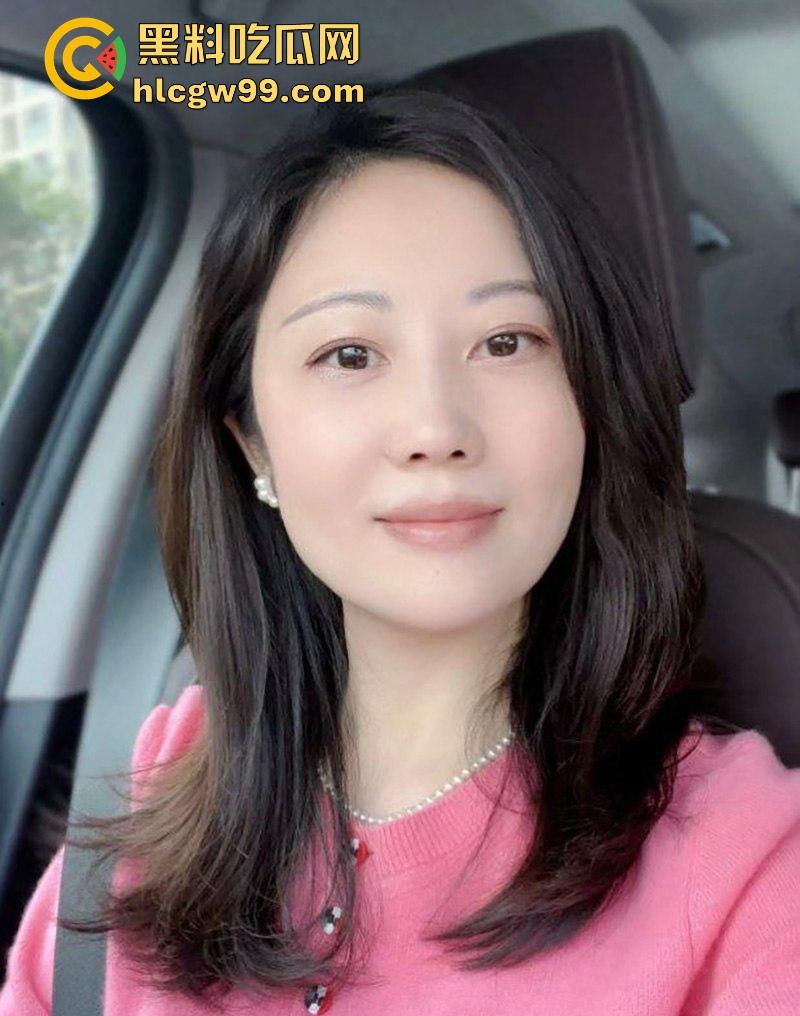 社交软件约啪气质少妇【泰亦怡】口交吃鸡后入骑乘样样精通，各种姿势来回变换，很有撸点！-6